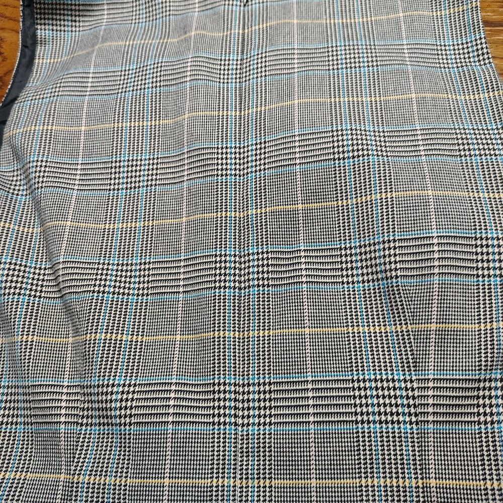 slevless jumper dress with button details - Picture 6 of 6